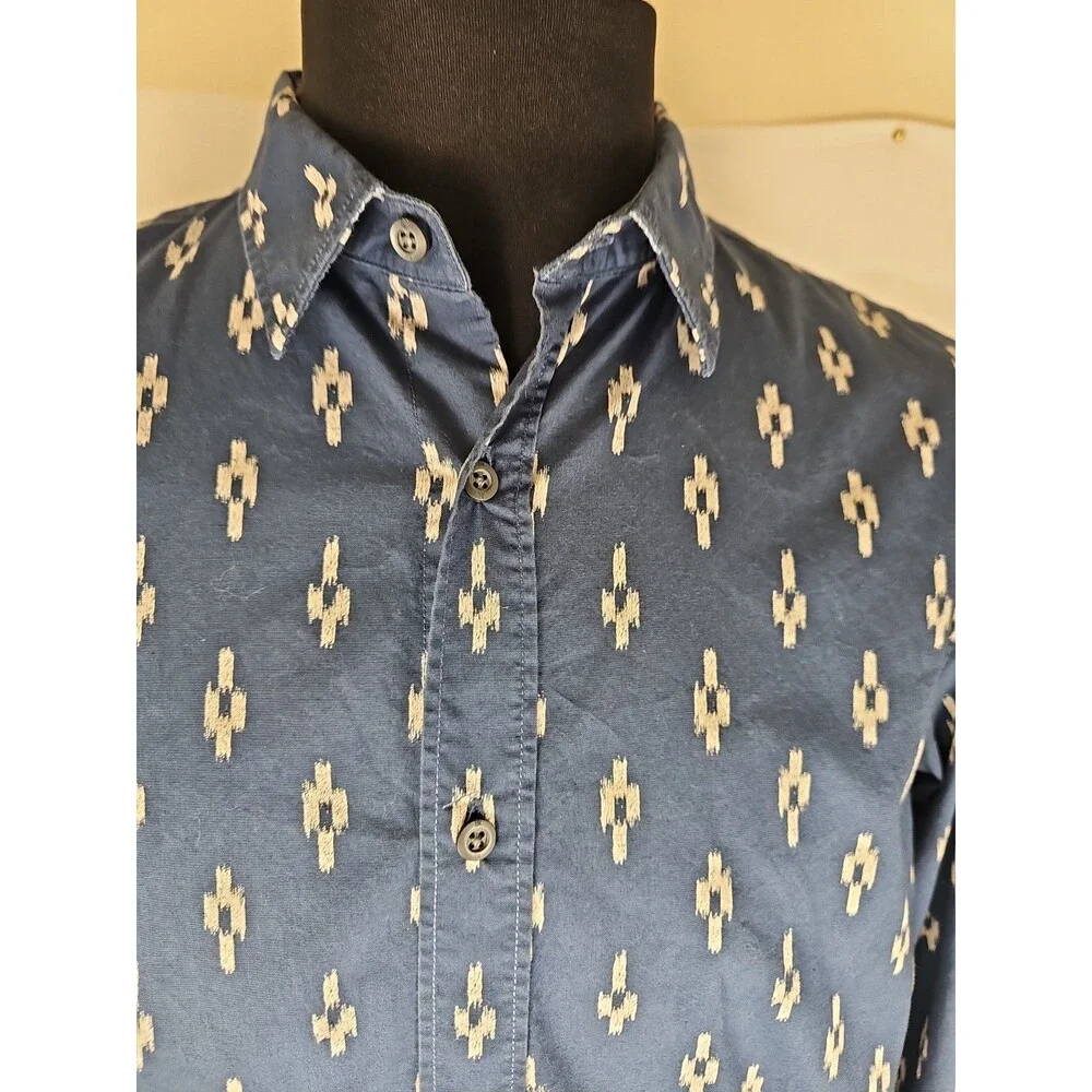 Banana Republic Mens Large Slim Fit Navy Blue Ikat Print Button Down Shirt